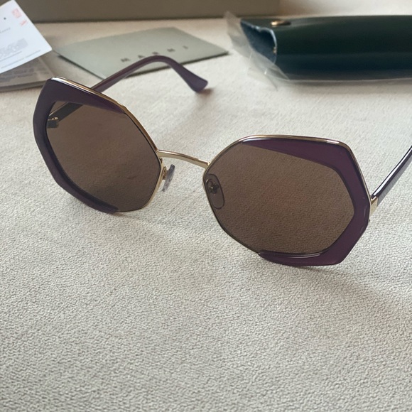 NWT MARNI SUNGLASSES - Picture 6 of 9